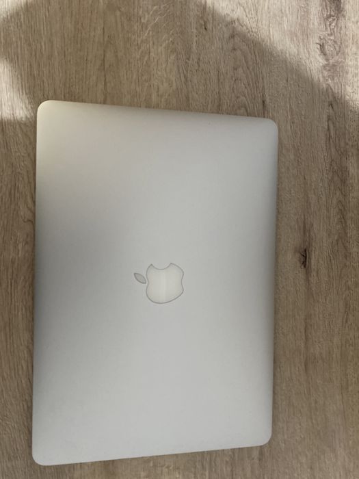 Пардается мак бук айр