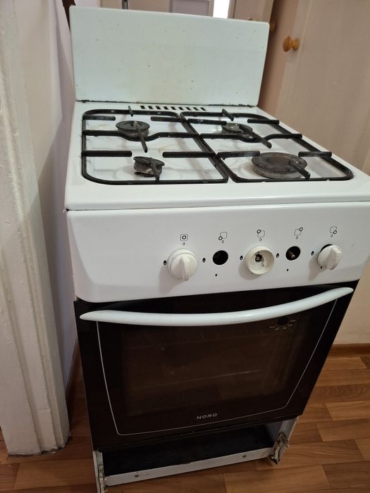 Отдам даром газовую плиту