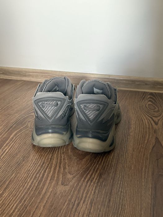 Обувки guess …..