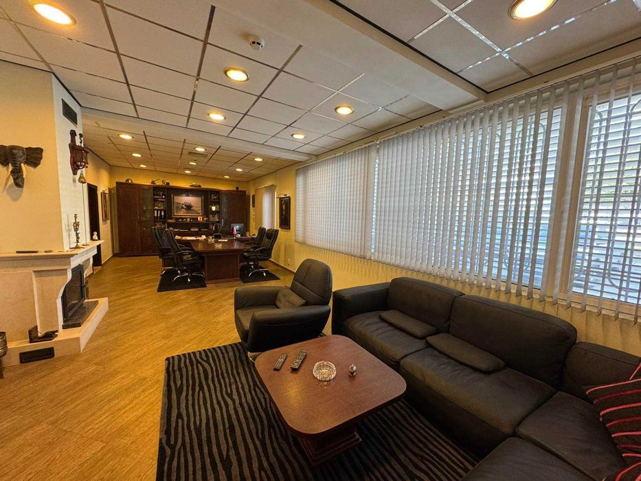 Офис Под наем Топ център