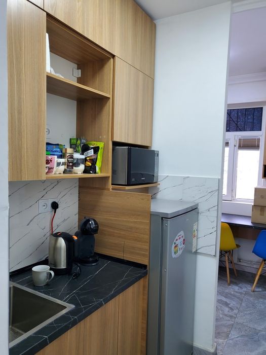 Продаётся  офис метро Мирзо Улугбек