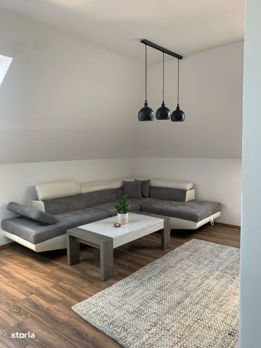 Apartament de 3 camere 2 bai, 86 mp utili , zona Teilor — fotografia 1