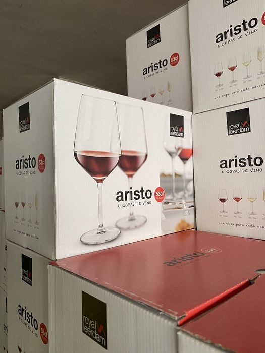 Нови чаши за червено вино