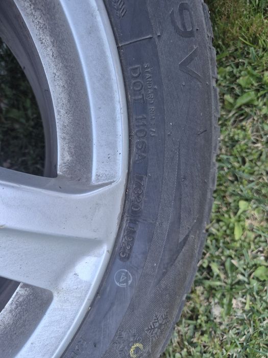 Vând jante cu cauciucuri de iarna audi
