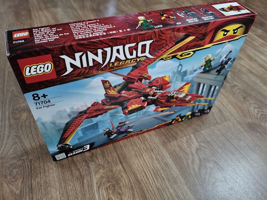 LEGO Ninjago 71704 - Luptatorul Kai / Kai Fighter