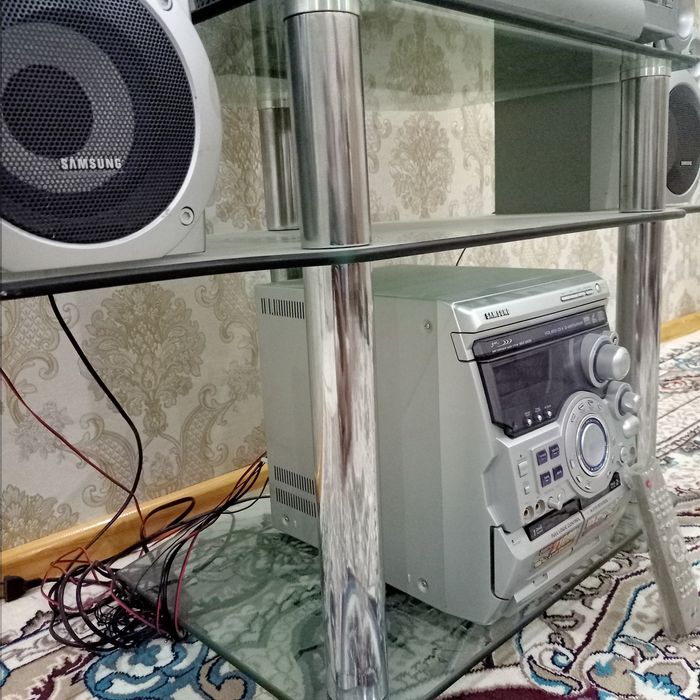 ЛЖ Флатрон  телевизор, Самсунг  музик сент, паставка ойна аргинал Ҳамм