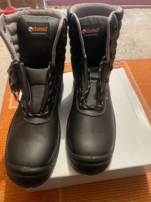 Работни обувки от естествена кожа