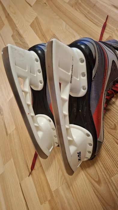 Хокейни кънки Bauer 43 номер