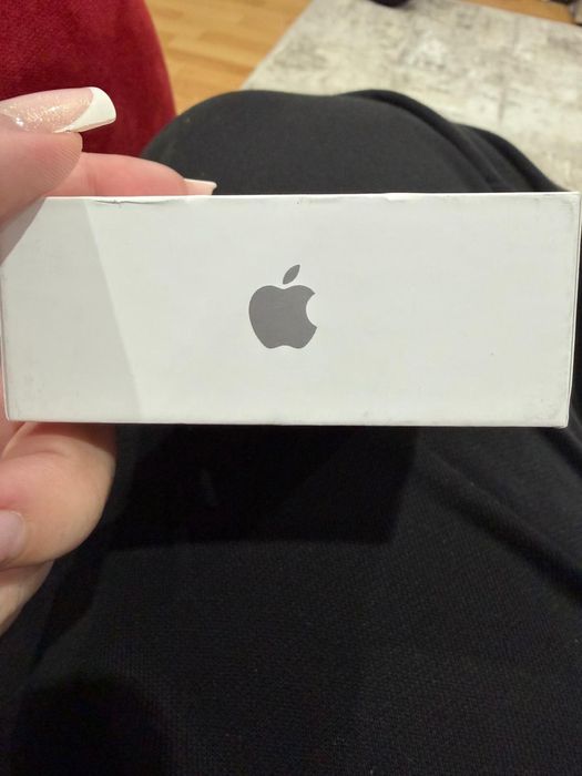 Căști Airpods 4 noi