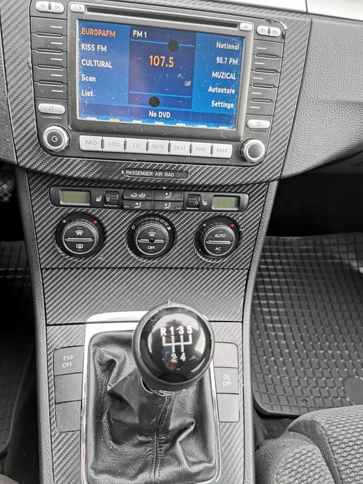 VOLKSWAGEN Passat 2009 — imagine 4