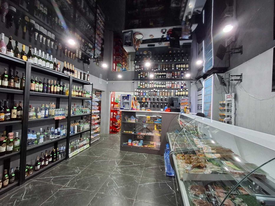 Минимаркет, S 225.4 м2, 50 лет Октября, 46