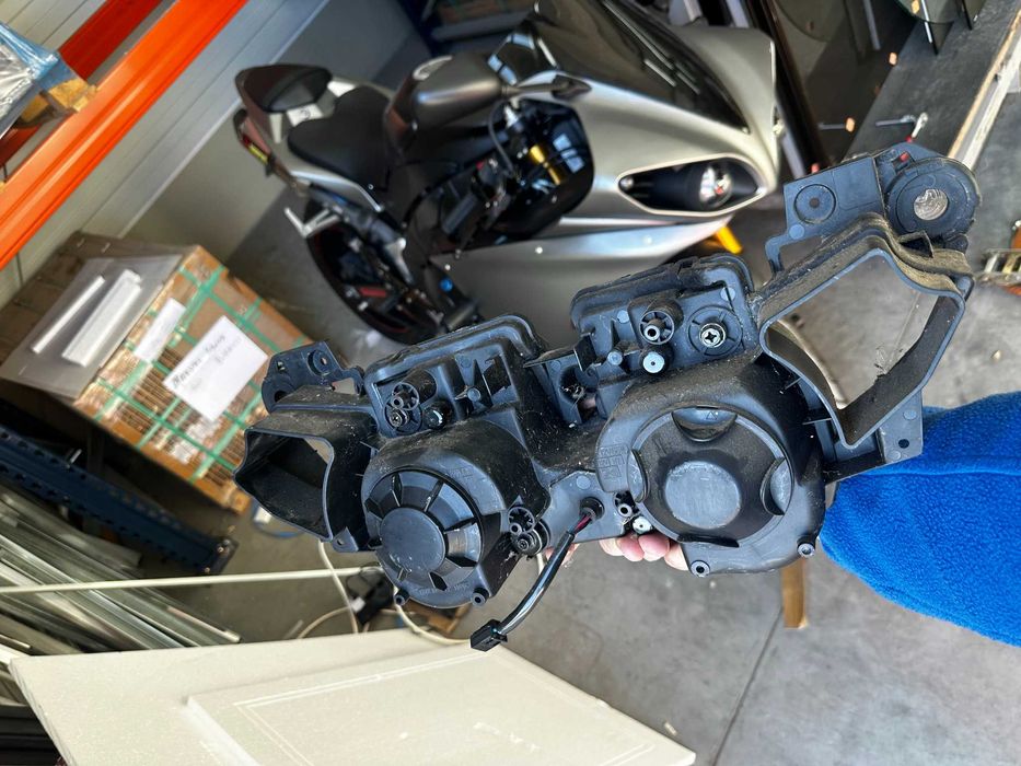 Нови фарове за Yamaha R1 2009