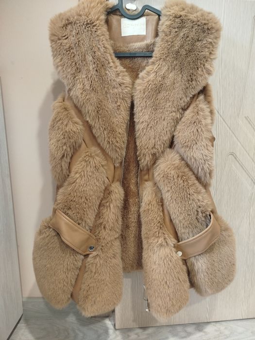 Дамски пухено елек