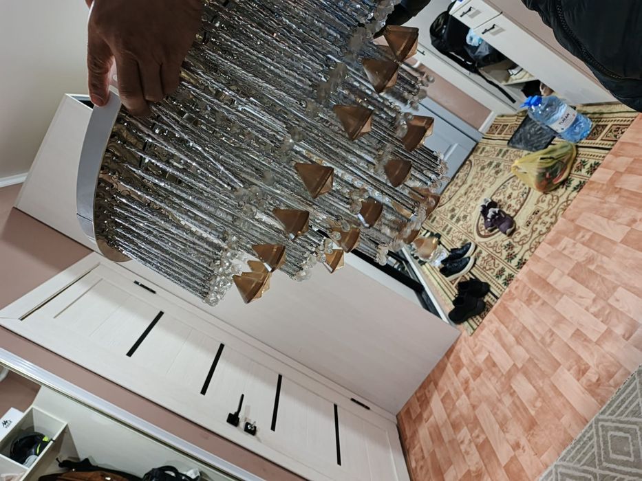 Люстра                  ,