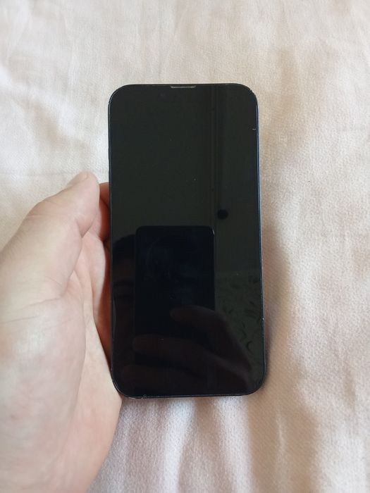 iPhone 13 темно-синий