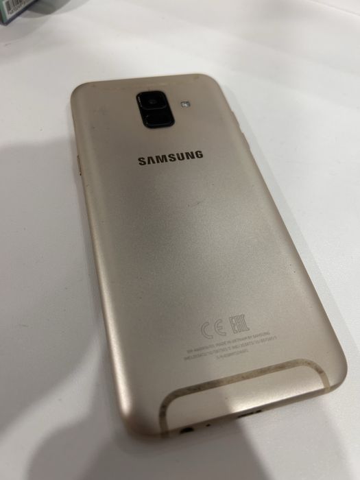 Продам самсунг а6