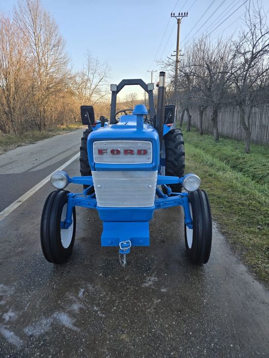 Tractor Ford Dexta 2000