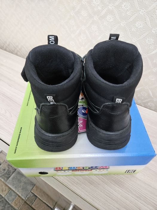 Продам осень-весна ботинки  BEBETOM