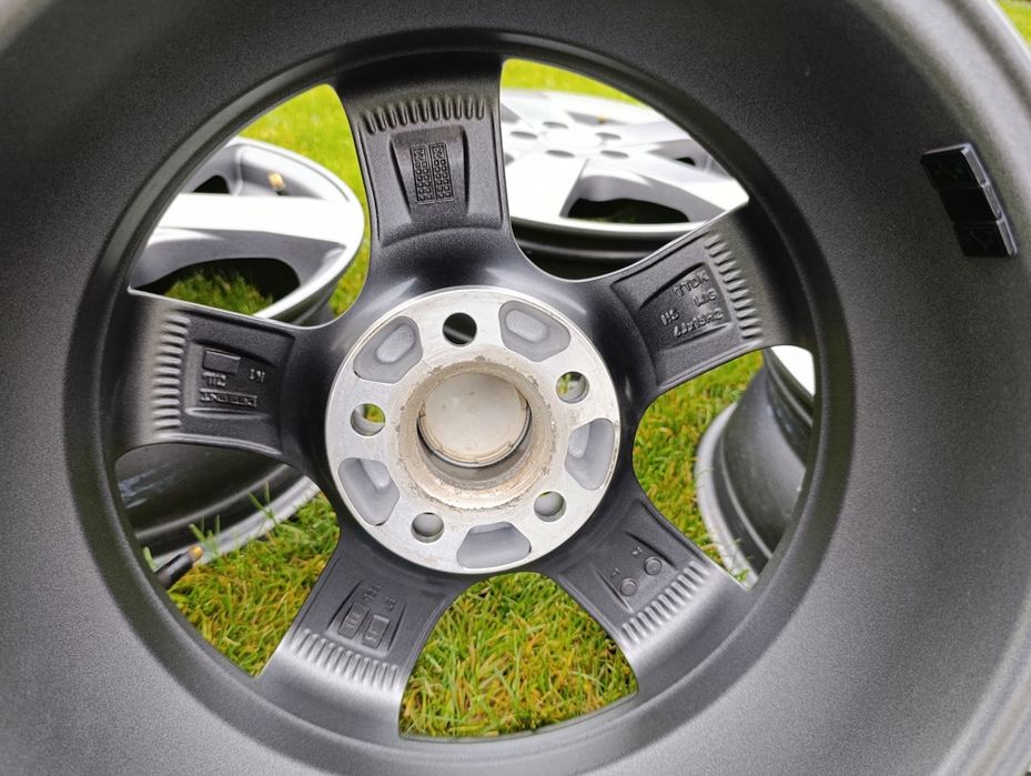 Jante 15" Dezent 5x100 (VW-Skoda-Seat) ca noi