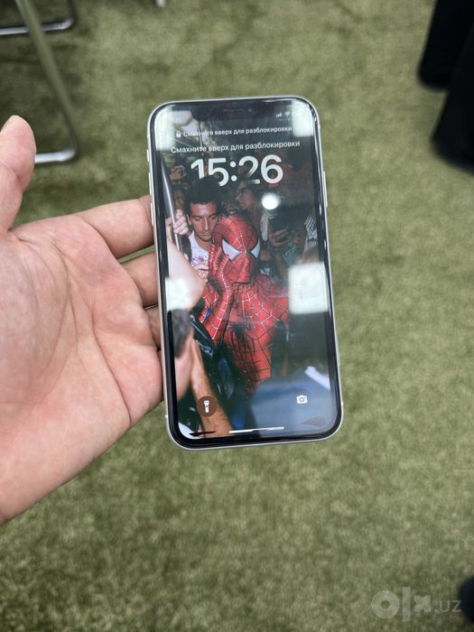 iPhone XR 75% 64 GB