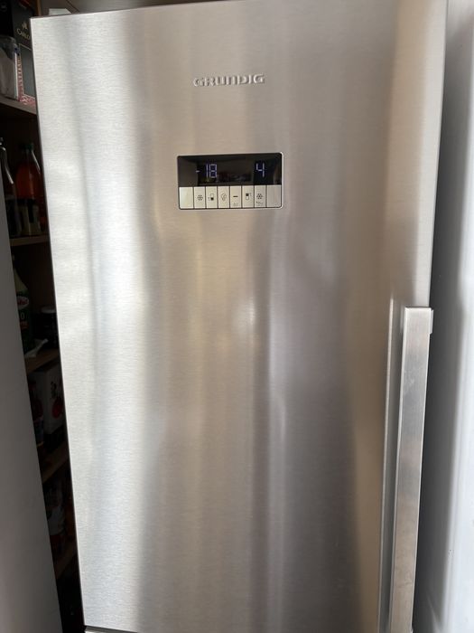 Piese accesorii  compresor motor  placa electronica  Combina frigirifica Grundig Beko Artic
