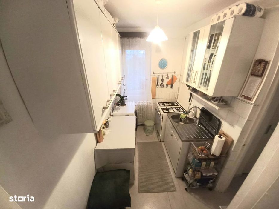 Apartament 2 camere decomandat-Podul de Piatra-bloc fara risc