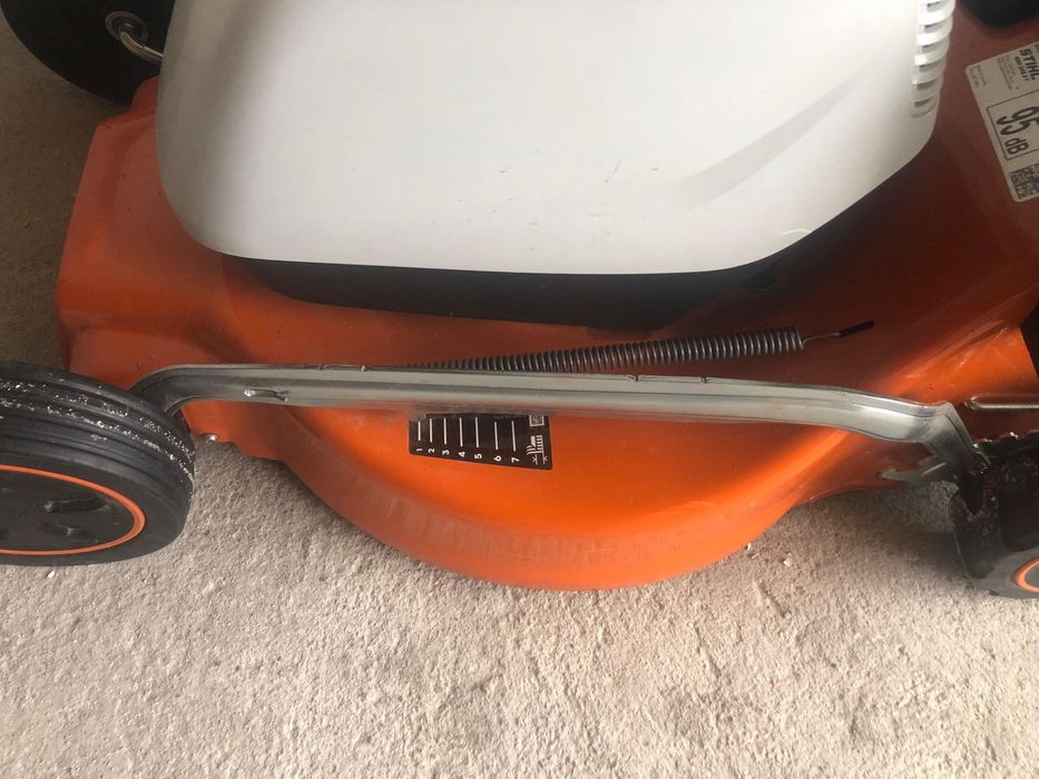 Masina tuns iarba Stihl RMA 248.3 pe acumulator / baterie Fab 2024