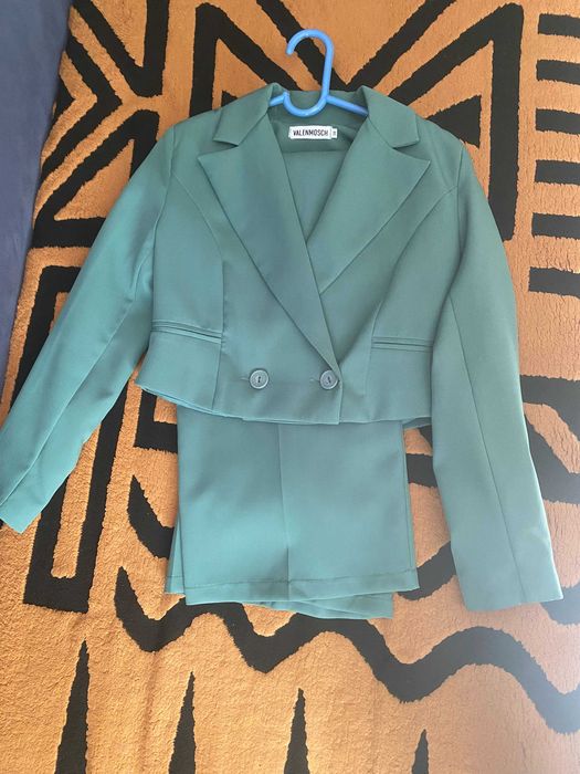 продам женский брючный костюм