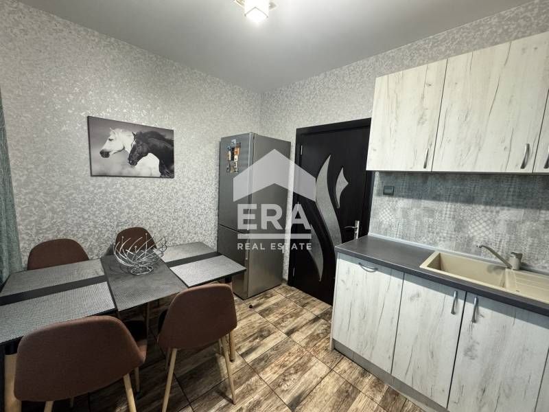 Дава се под наем Четиристаен апартамент в Варна, Младост 1 - 85 кв.м за 887.4 € - Снимка #7