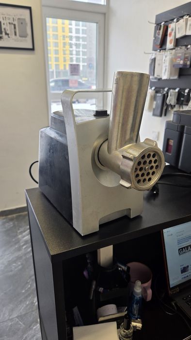 Продается мясорубка Moulinex