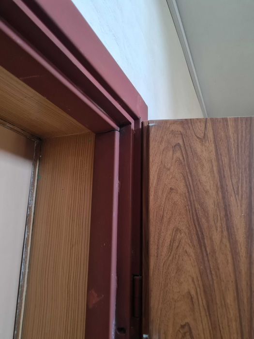 Метална врата за вход