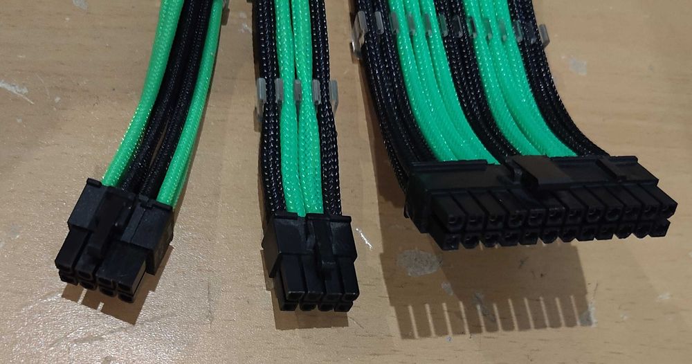 Extensii cabluri sursa negru cu verde + cleme