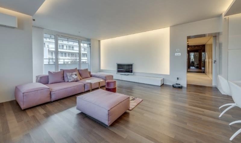 Дава се под наем Тристаен апартамент в София, Лозенец - 100 кв.м за 816 € - Снимка #1