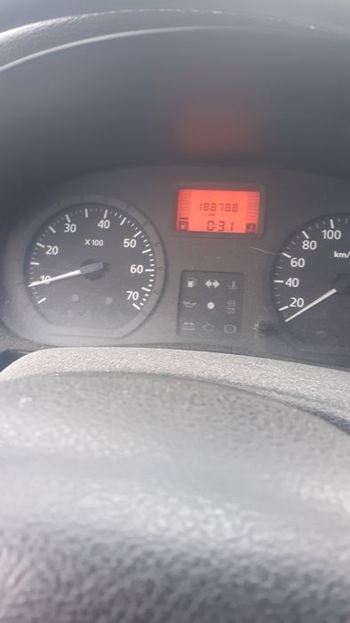 Dacia Logan 1,4 benzina km putini