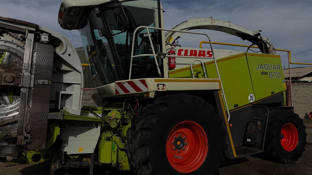 Силосный комбайн CLAAS JAGUAR 870