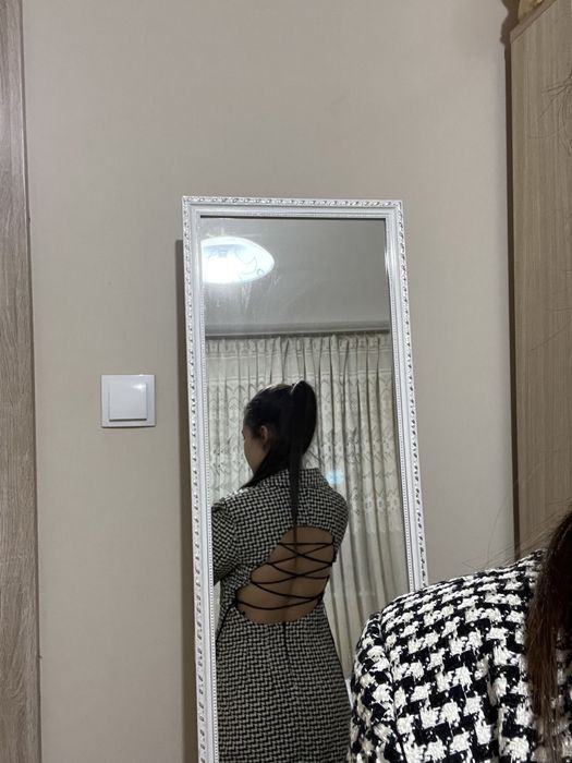 Рокля на Valentino, zara