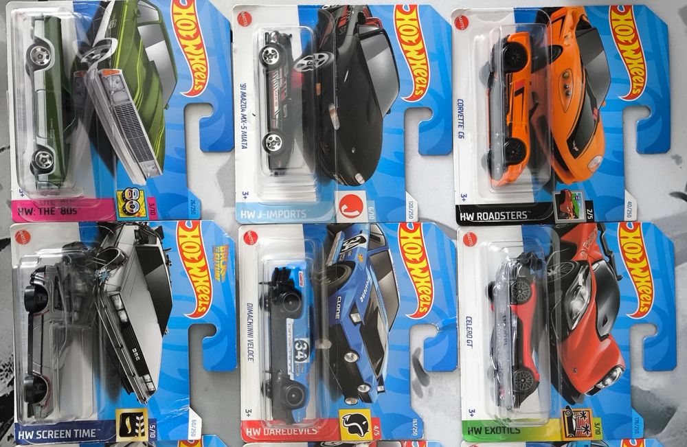 Продам HotWheels