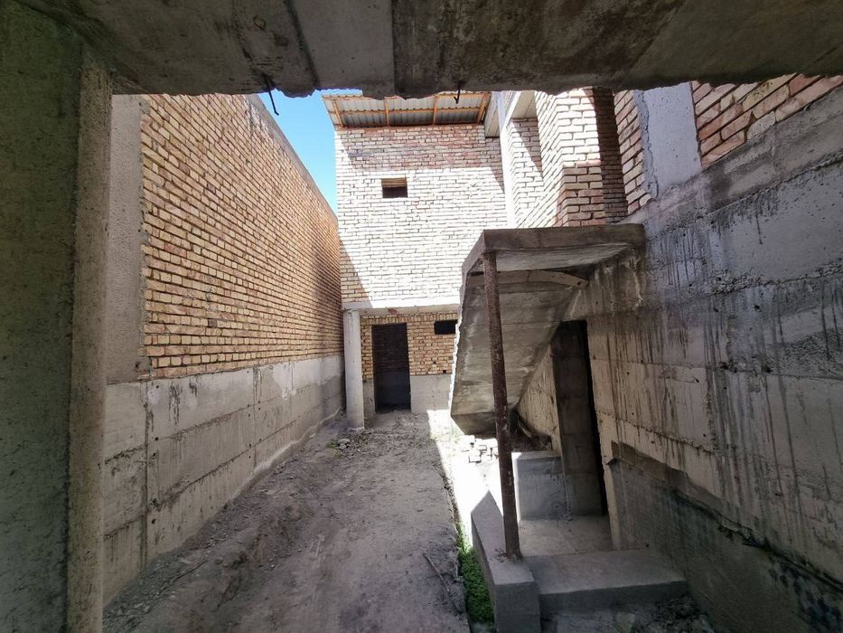 Хавас кўчаси 8 тор уй сотилади