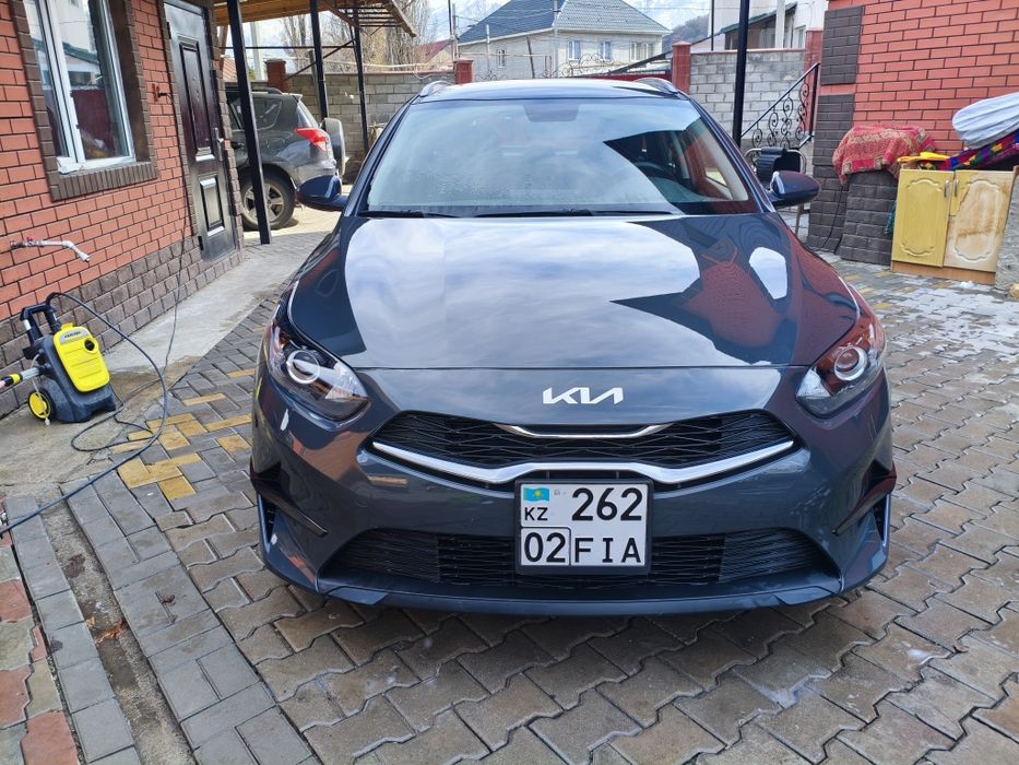 Kia ceed универсал  2024 года