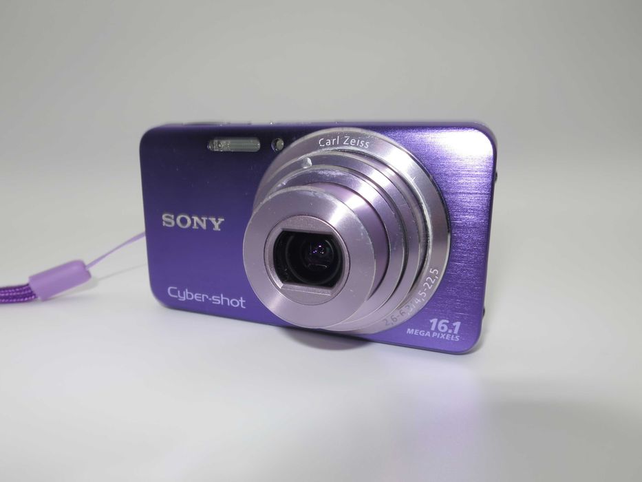Sony Cyber-shot DSC-W630 ултра компактен и стилен фотоапарат, лилав цввят, цифрова камера в отлично състояние,  16MP и 5х оптично увеличение