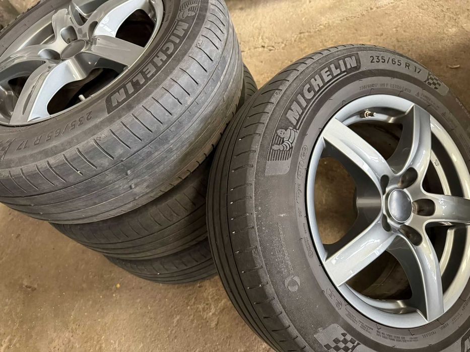 Jante Volkswagen Touareg cu anvelope 235 65 17