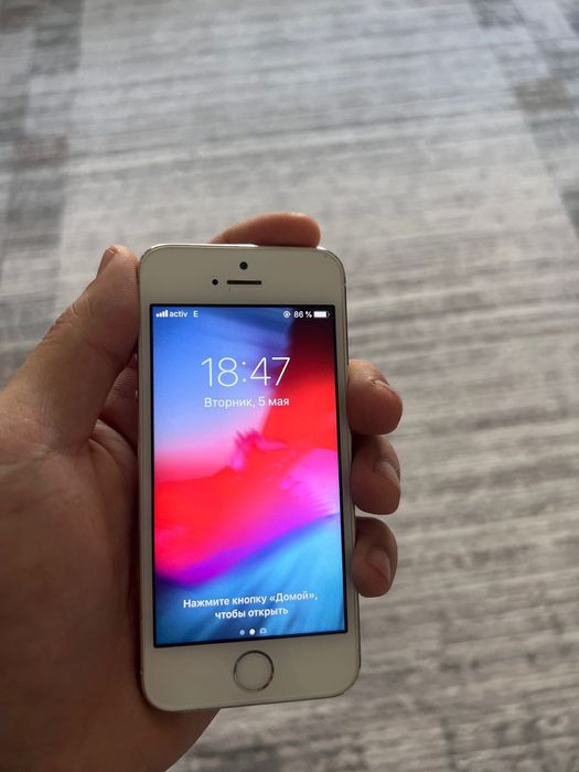 iPhone 5s в хорошем состоянии