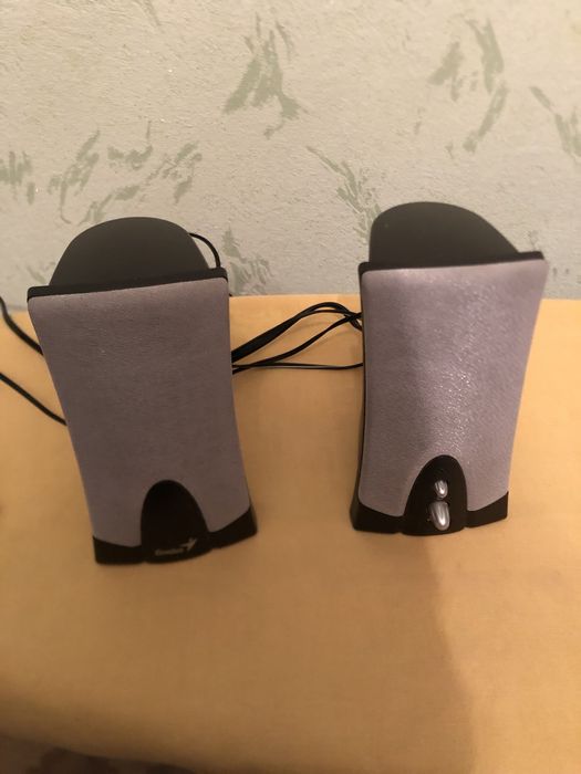 Колонки для компьютера в рабочем состоянии