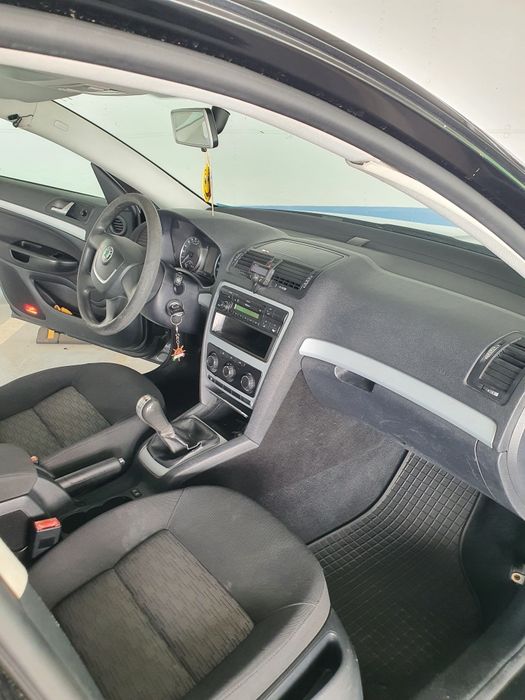 SKODA Octavia 2009 — imagine 5