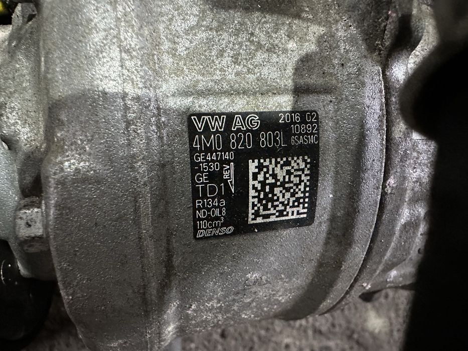 Compresor Ac / Clima Audi A4 A5 A6 Q7 : 4M0820803L / 4M0820803J