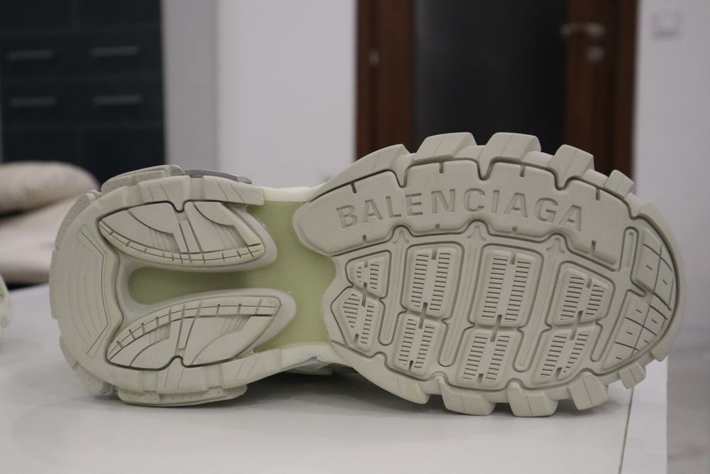 Balenciaga track 2