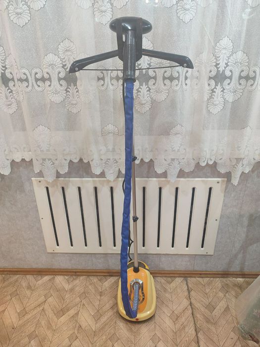 Продаётся вертикальный отпариватель