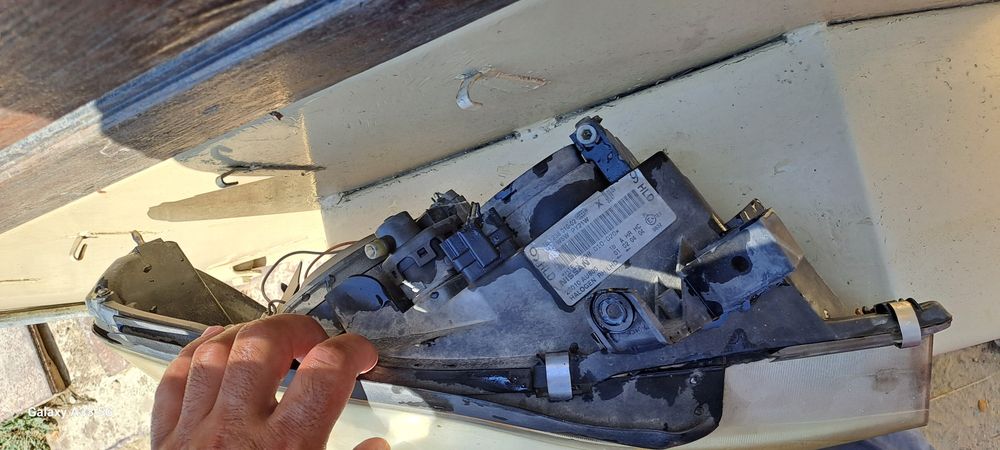 Фар за  Нисан Примера П-12 /Nissan Primera P-12