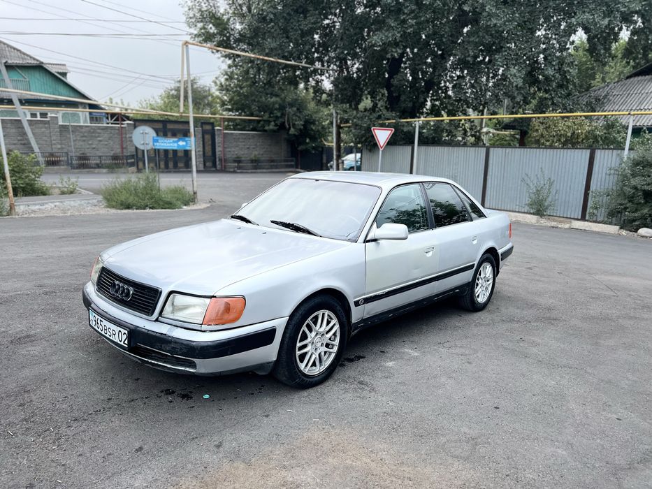Ауди 100 2.3 куб