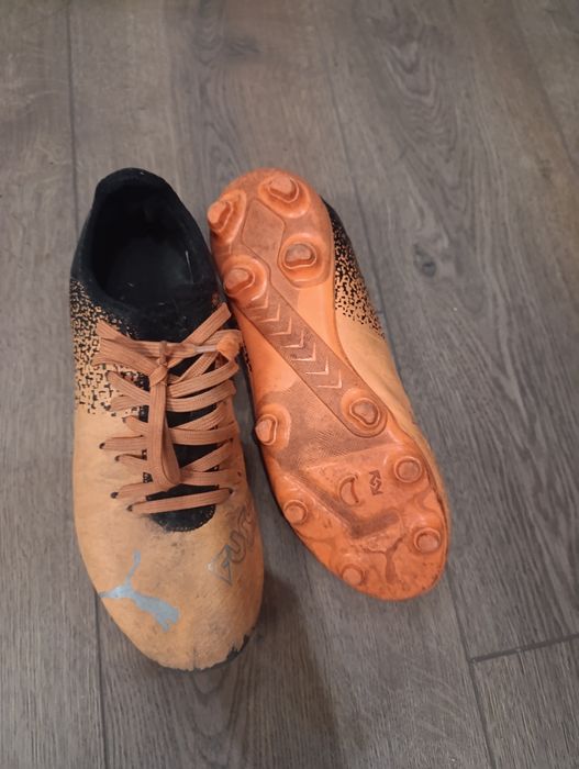 Бутонки за естествена трева номера38.5 и 38